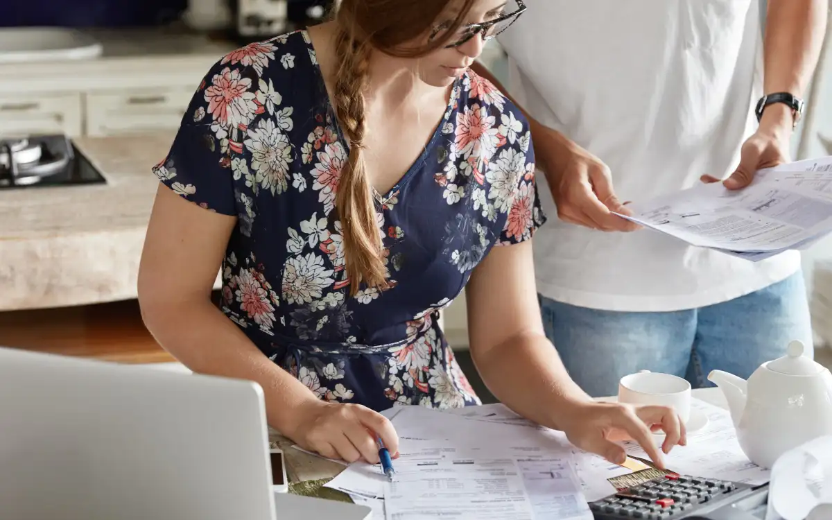 Tarifs Horaires des Artisans au Luxembourg 2025 : Comparatif Complet par Métier